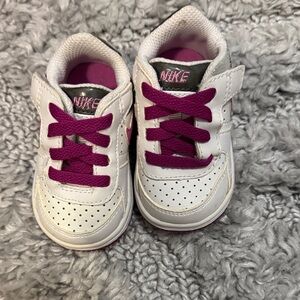 Nike Kids White and Pink Sneakers